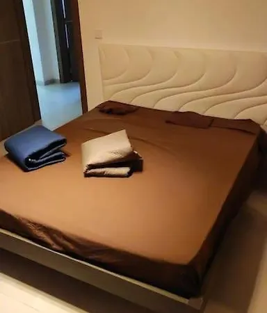 Apt.6 *